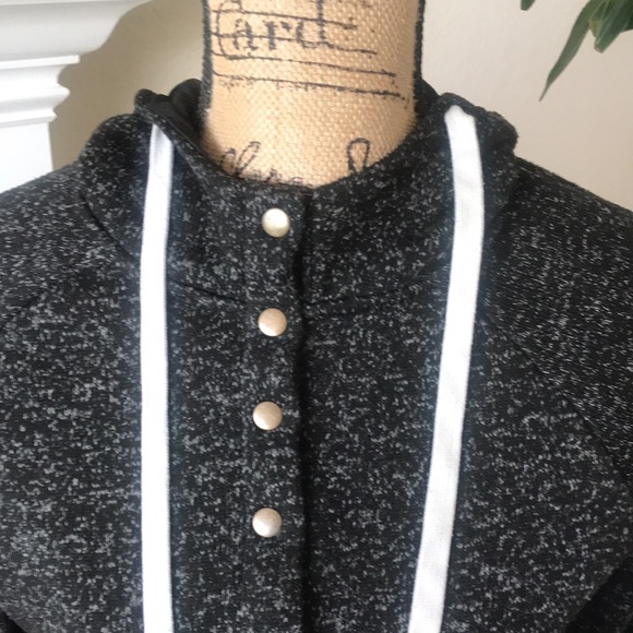 Small. Thread+Supply - Picture 5 of 11